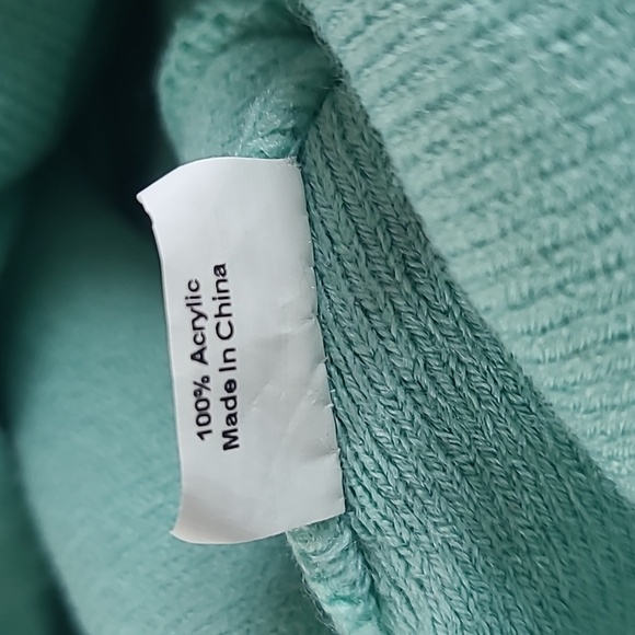 YETI Men's Retro Knit Pom Pom Beanie Seafoam Green Gray - Picture 5 of 5